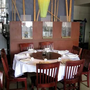 "family" table at Renee's Place