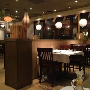 Simple and warm atmosphere. Classical music.