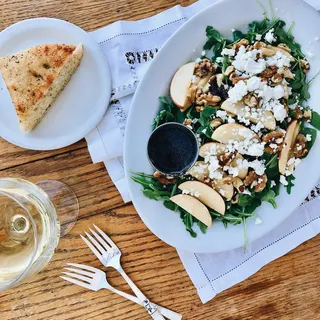 Apple, Walnut & Goat Cheese