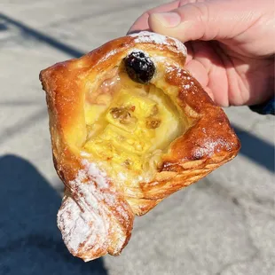 Pineapple danish