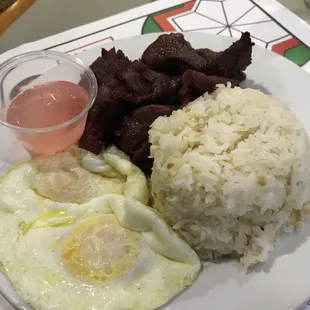 Tapsilog plate