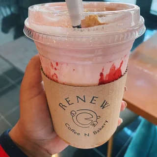 Renew Strawberry Iced Mocha