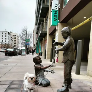 Hope &amp; I outdoors for a walk.. Hope is making friends   #renewwichita #renewapartment #ict #love #valentines