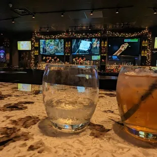 Renie's Lounge