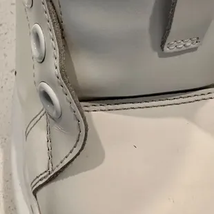 Results after using a magic eraser all stains are removed.