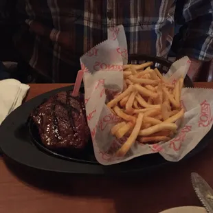 10 oz sirloin with fries.