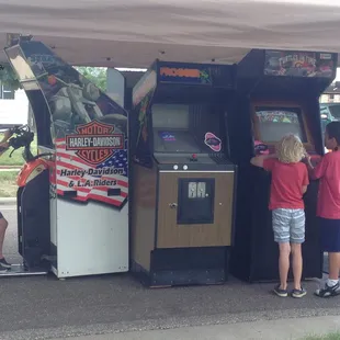 Make your block party great with games from Rent My Arcade