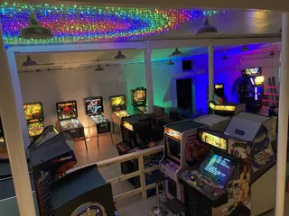 Two Bit Game Room