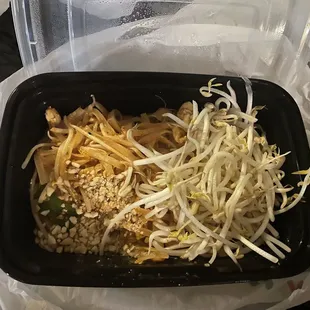 Pad Thai (with chicken)