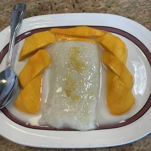 Mango with sticky rice which was delicious for dessert.