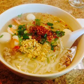 Tom Yum Noodle Soup