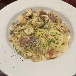 Shrimp and chicken with creamy sauce!