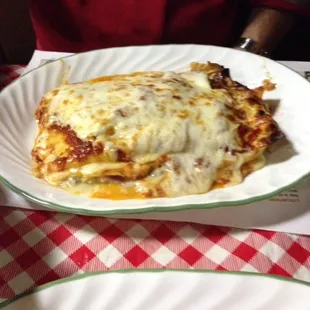 Huge portion of homemade lasagna!!!! So yummy!
