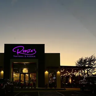 the outside of the restaurant