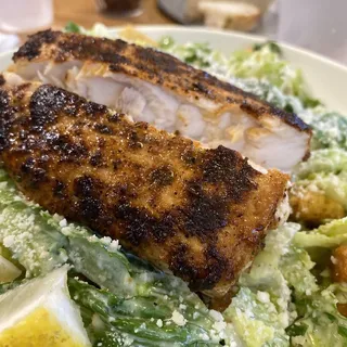 Blackened Mahi Salad