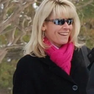 Wendie W.