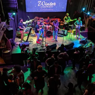 Brassaholics performing