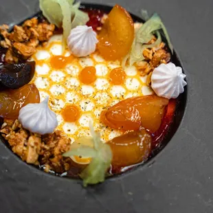 Palo Santo, cherry, fennel, almond, honey, apricot.