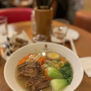 Reren Signature Lamen