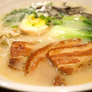 Reren Signature Lamen