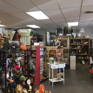 Store neat and clean. Happy vibe.