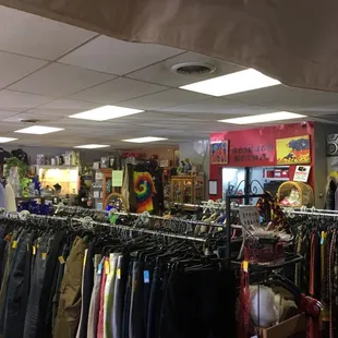 See how neat the tags are on those clothes. Well grouped items.