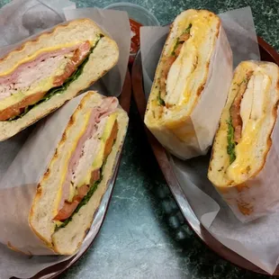 Country club panini and Chicken pomodori. Very clean and delicious. They use fresh ingredients.