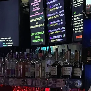 The selections refresh every few seconds