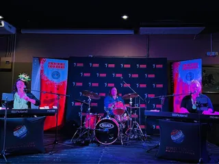Club Pearl Complex