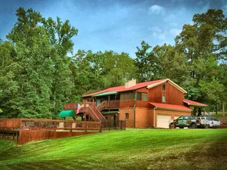 Peaceful Oaks Bed Breakfast and Barn