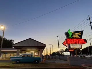 Desert Hills Motel