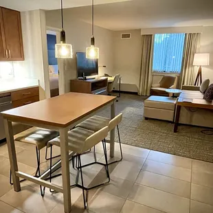 1 bedroom suite with 2 queen beds &amp; pull out sofa bed