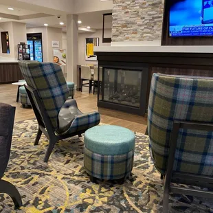 Fire place, comfortable lounge area.