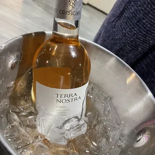 Terra Nostra Rosé - perfect for a girls night out (or in my case: my niece's 7th birthday ice skating party at the Veranda) ;)