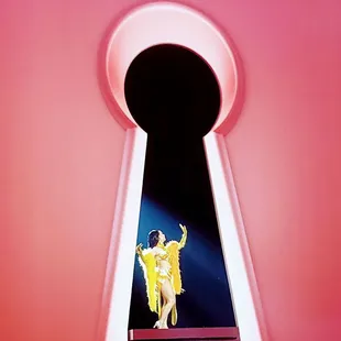 elvis in a keyhole