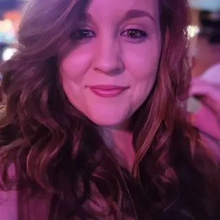 Shelly R.