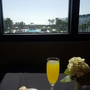Champagne Brunch.