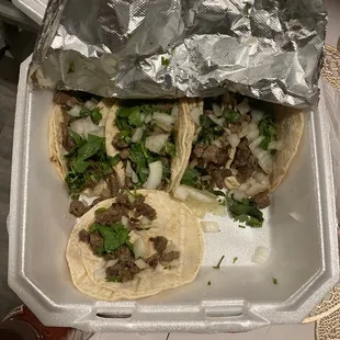 I was expecting more waited a whole hour for 2 orders of tacos and a drink and was disappointed