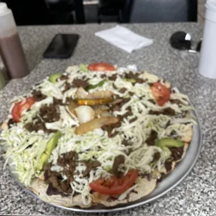 Tlayuda con Carne / Large Toasted Flour Tortilla