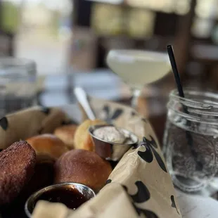 Bread, basket in French 75 Mocktail