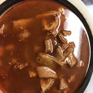 Un buen fin de semana se completa con un buen Menudo, con una salsa picosa y Tortillas a Mano!! Los esperamos !!