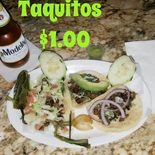 Ya listos para atenderl@s como se merecen #TacoTuesday  #Azada  #pastor  #pollo  #lengua  #carnitas  #Birria  #CochinitaPibill.