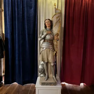 a statue of a knight