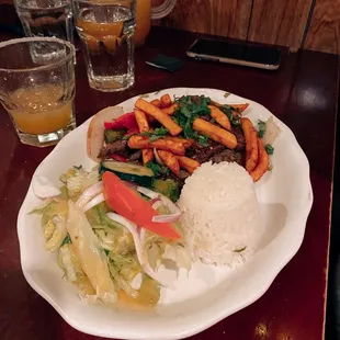 Lomo Saltado