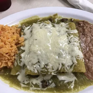 5 enchiladas Verdes por $7.99