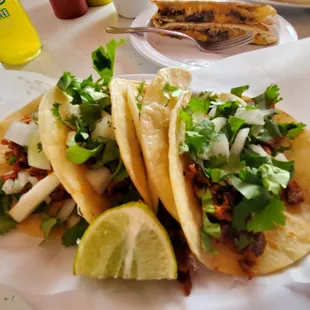Al pastor tacos