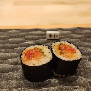 Toro takuwan maki(Pickled daikon radish and Fatty tuna)