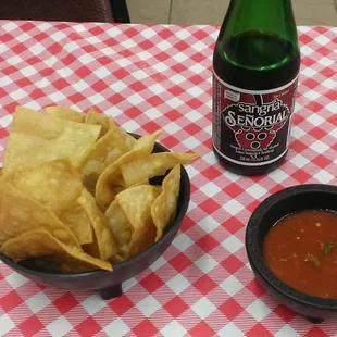 Chips &amp; Salsa