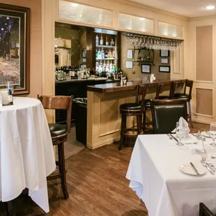 VanGogh Bar &amp; Lounge at Restaurant506