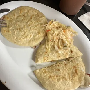 Pupusas (chicharron con queso)